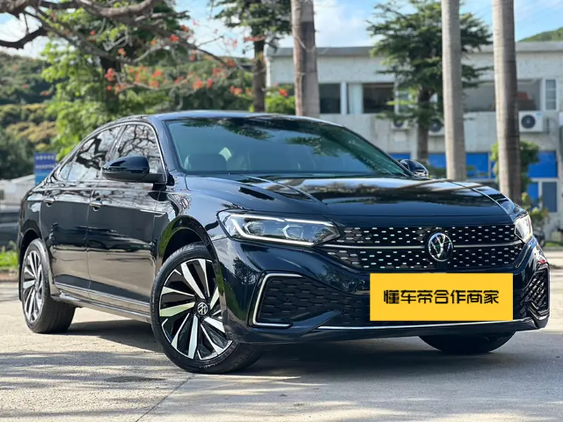 Volkswagen Passat — фото 3