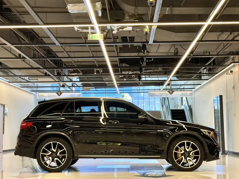 Mercedes-Benz GLC AMG — фото 7