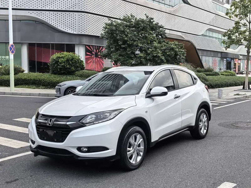 Honda Vezel — фото 1
