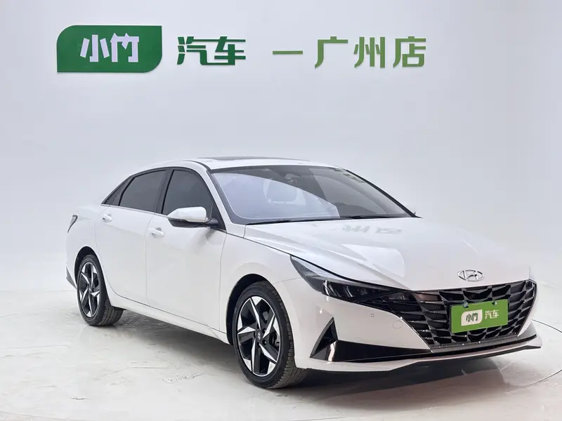 Hyundai Elantra — фото 3