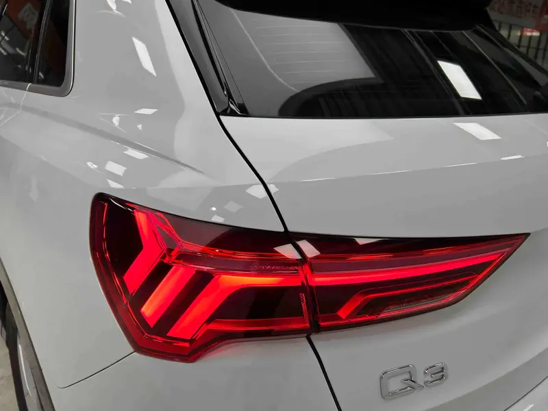 Audi Q3 — фото 7