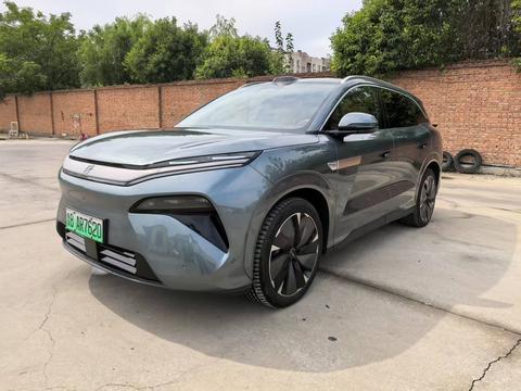 BYD Tang L EV