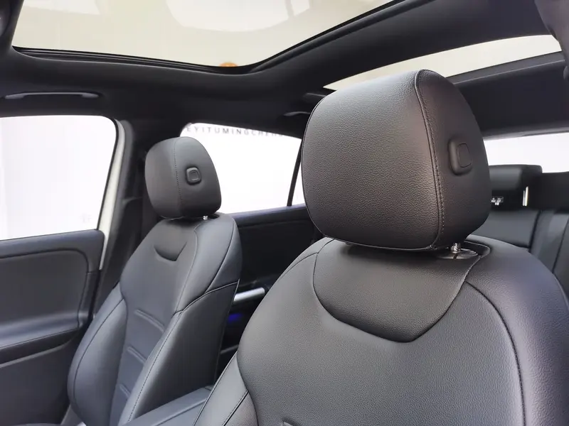 Mercedes-Benz GLA — фото 16