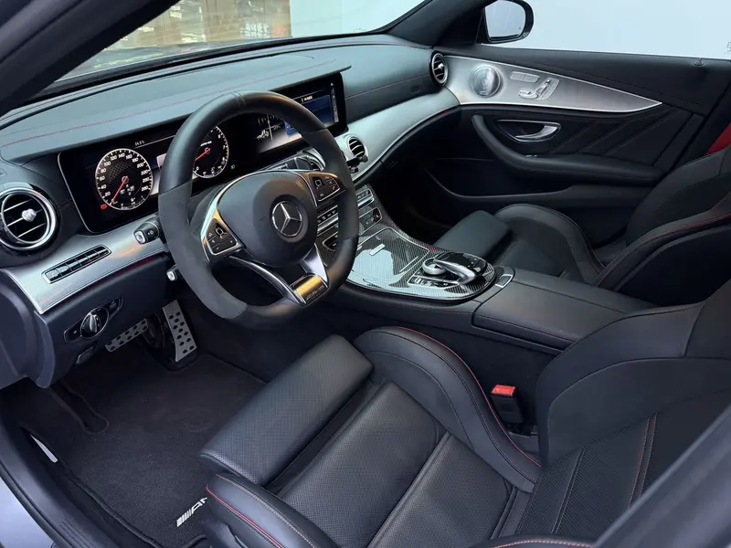 Mercedes-Benz E-Class AMG — фото 8