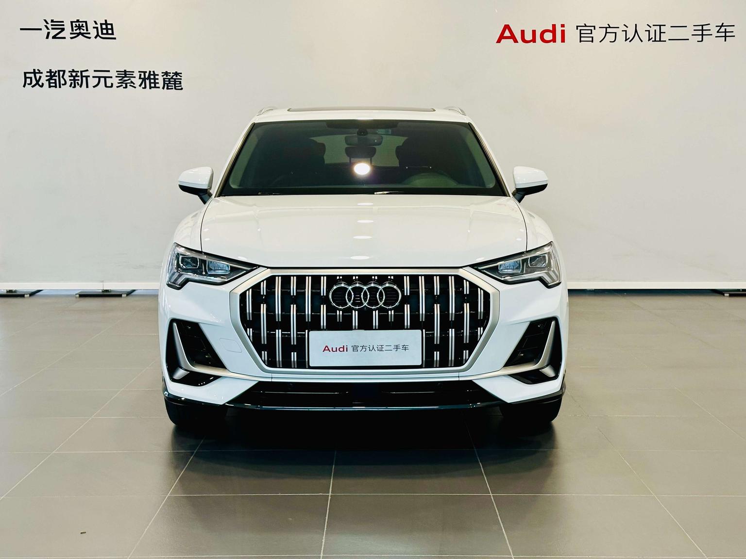 Audi Q3: фотография 2 из 16