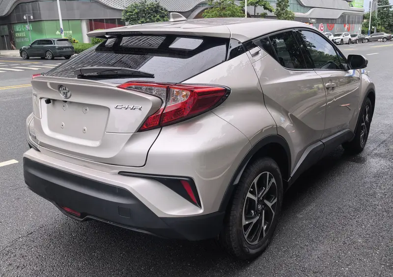 Toyota C-HR — фото 7
