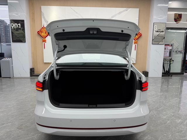 Volkswagen Lavida id 4392370 из Китая 20