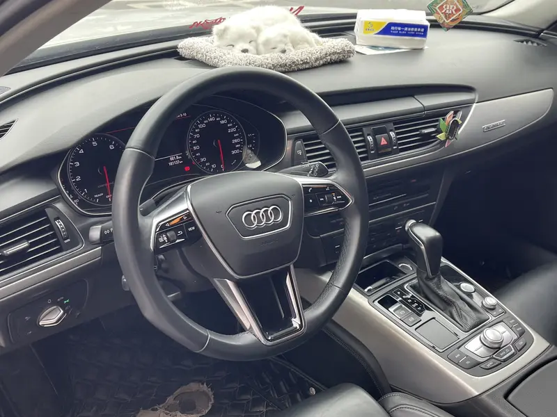 Audi A6 — фото 11