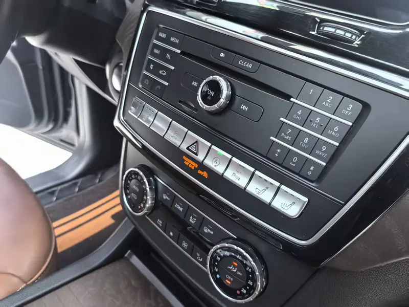 Mercedes-Benz GLS — фото 11