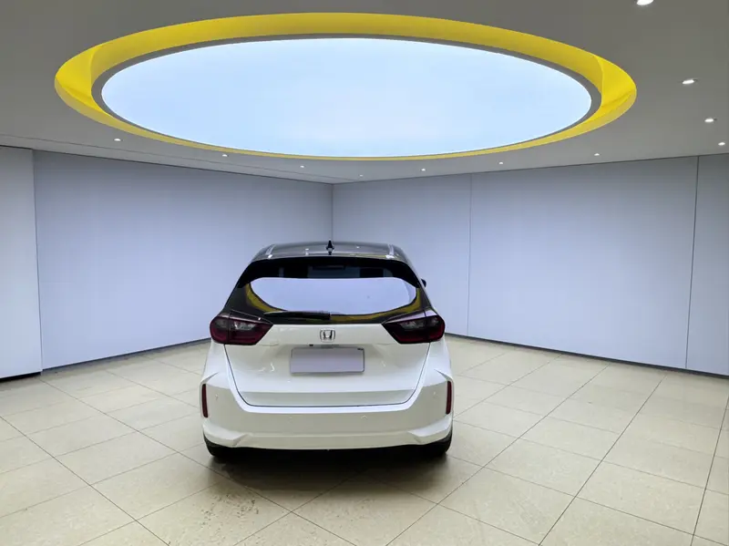Honda Fit — фото 5