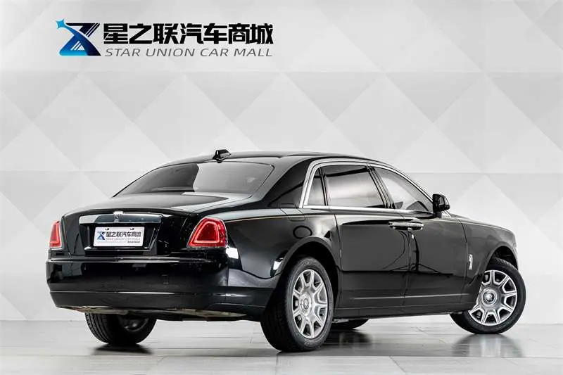 Rolls-Royce Ghost — фото 4