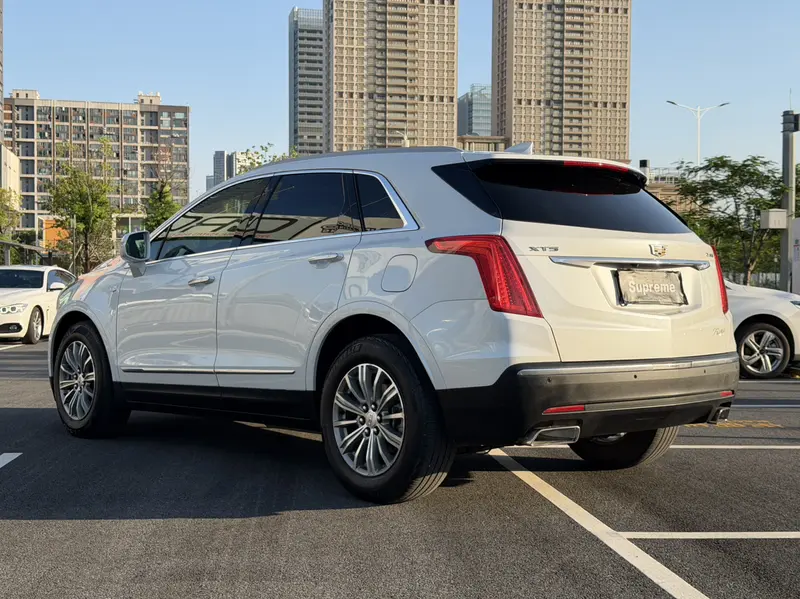 Cadillac XT5 — фото 5