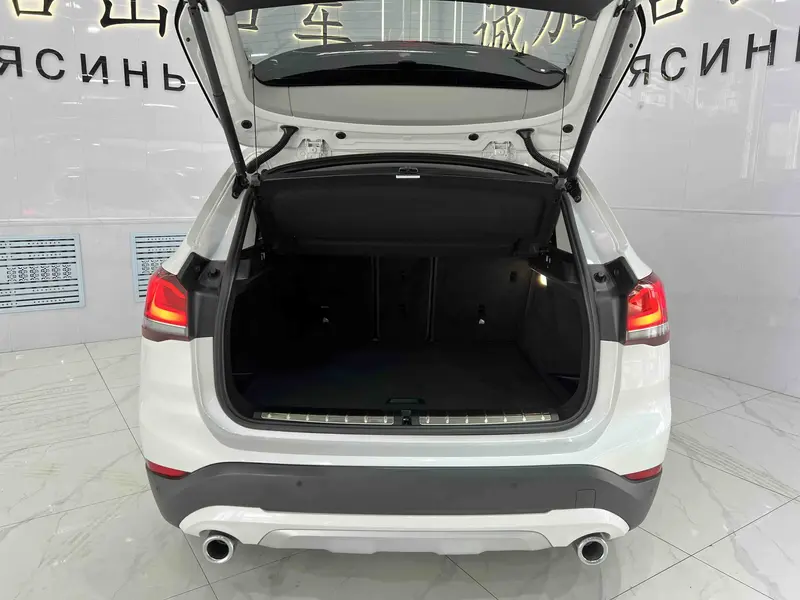 BMW X1 — фото 17
