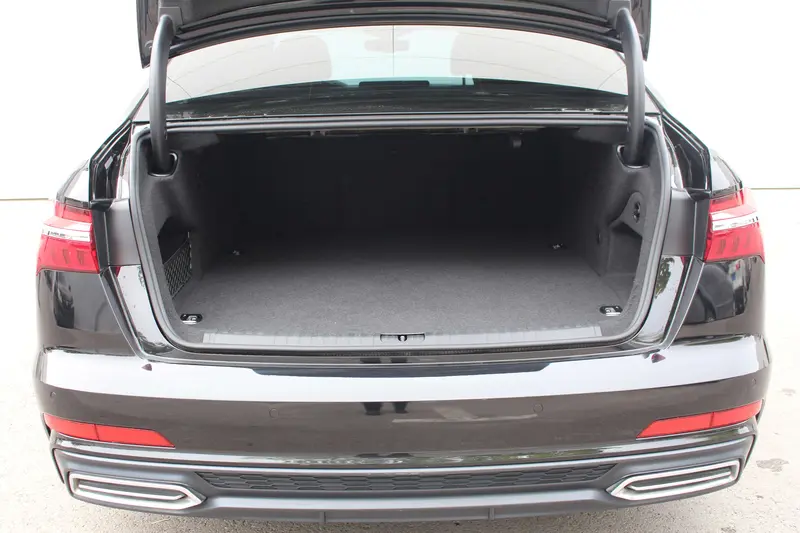 Audi A6L 55 TFSIe quattro — фото 13