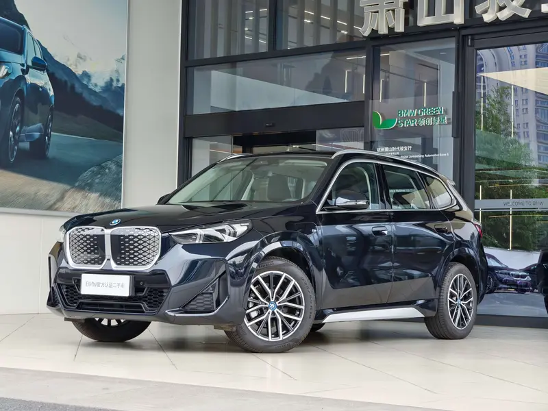 BMW i X 1 e Drive 25 L M Sport Package