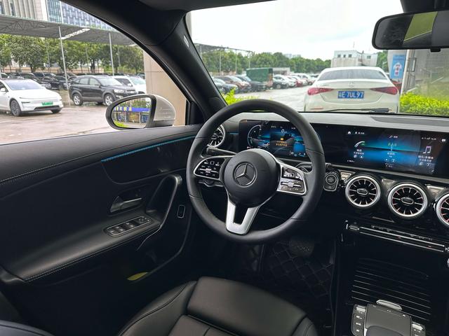 Mercedes-Benz Class A id 4387567 из Китая 16