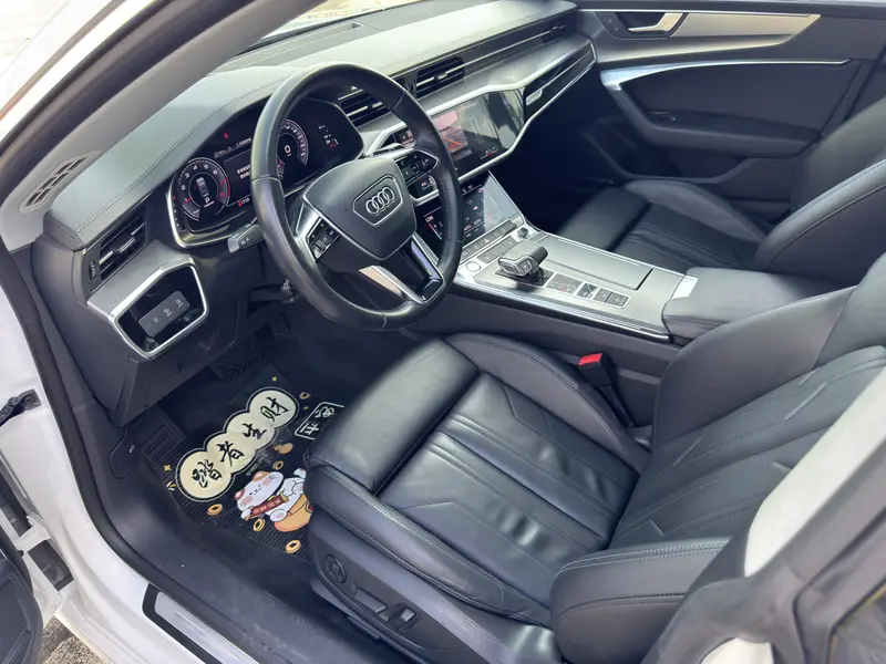 Audi A7 — фото 7
