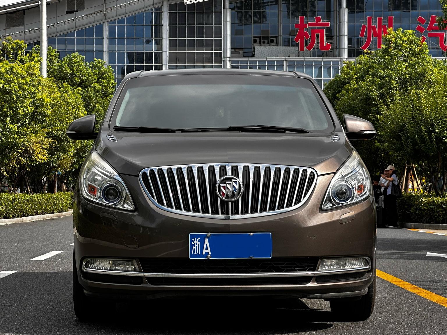 Buick GL8 — фотографии объявления, Фото 3