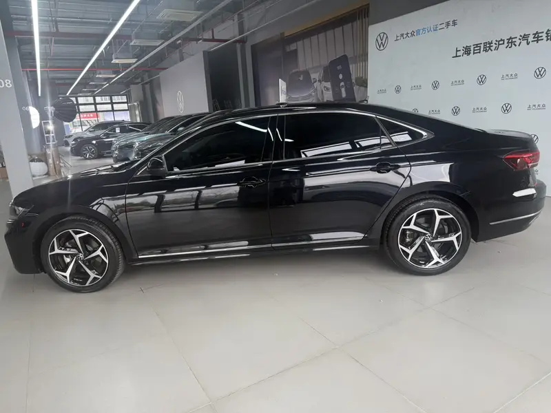 Volkswagen Passat — фото 4