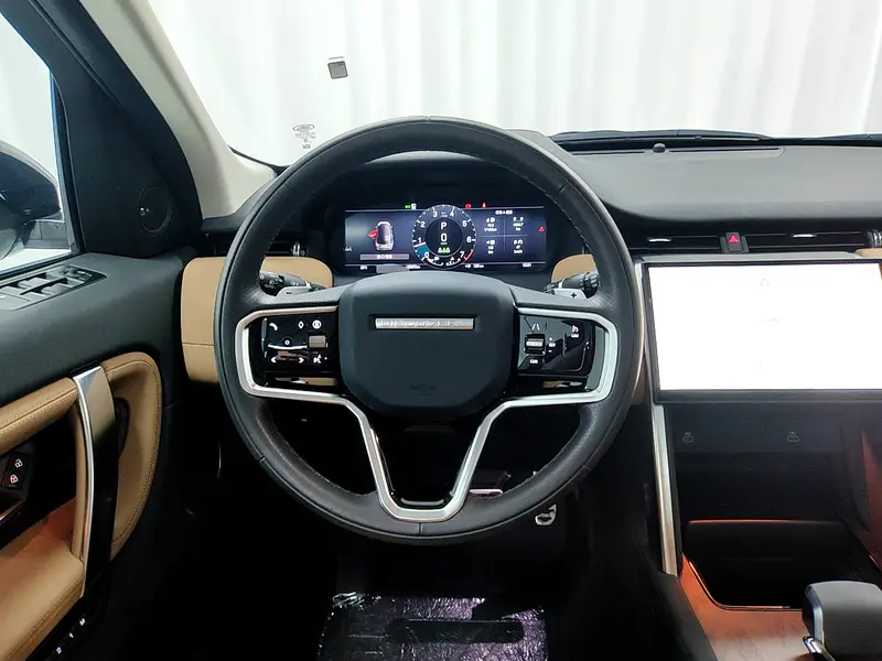 Land Rover Discovery Sport — фото 16