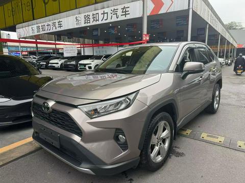 Toyota RAV4, 2021 год