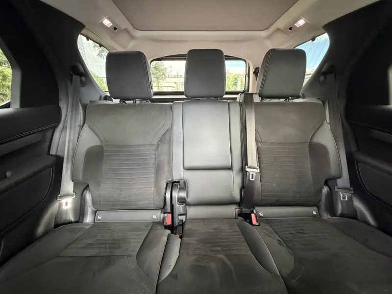 Land Rover Discovery 360 PS R-Dynamic S — фото 13