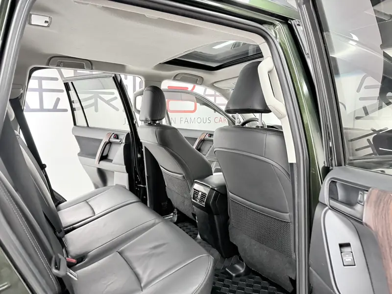 Toyota Prado — фото 11
