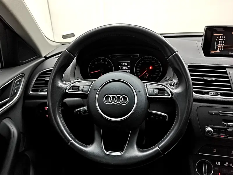 Audi Q3 30 TFSI стиль — фото 16