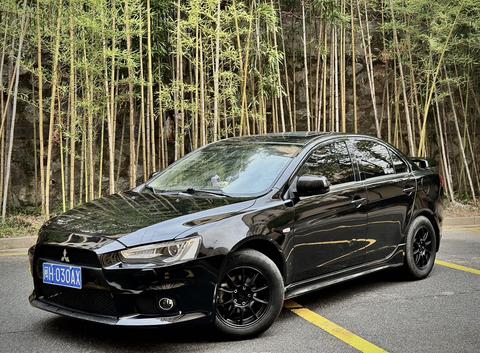 Mitsubishi Lancer EX