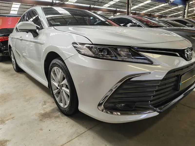 Toyota Camry — фото 3