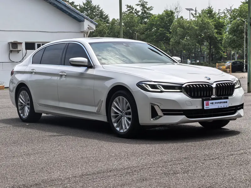 BMW 5 Series — фото 3