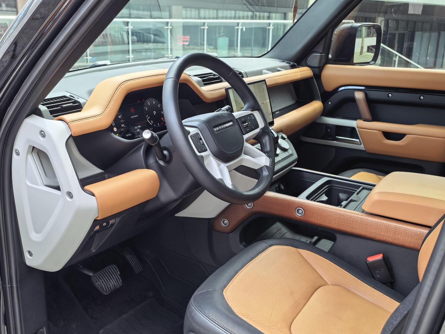 Land Rover Defender 2024 110 3.0T P400 X-DYNAMIC HSE