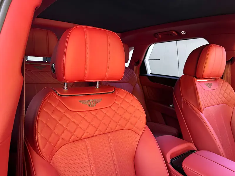 Bentley Bentayga — фото 7