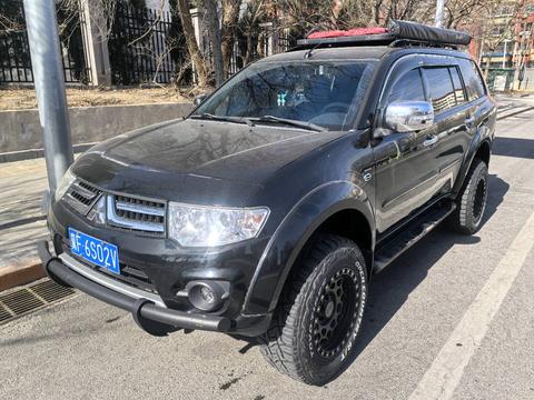 Mitsubishi Модель не указана