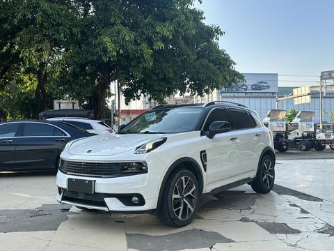 Lynk & Co 01 EM-P