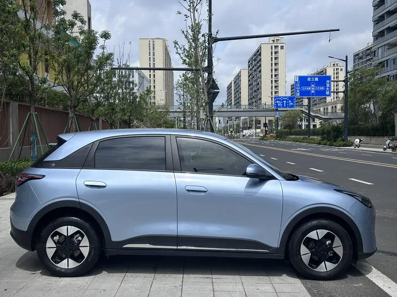 Geely Galaxy Starwish — фото 6