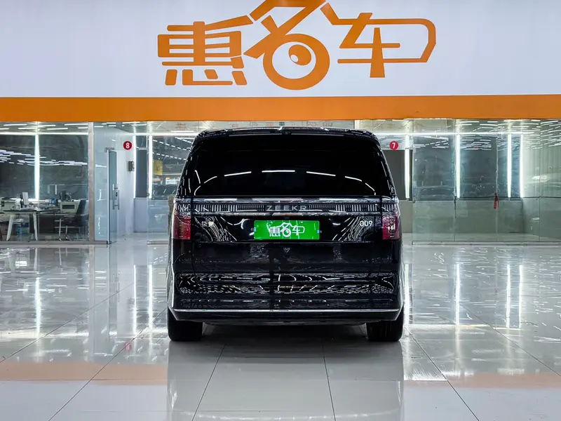 Zeekr 009 Executive 4 WD 108k Wh — фото 3