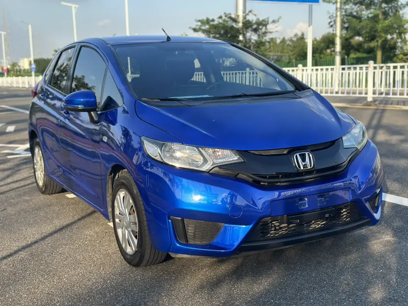 Honda Fit — фото 3