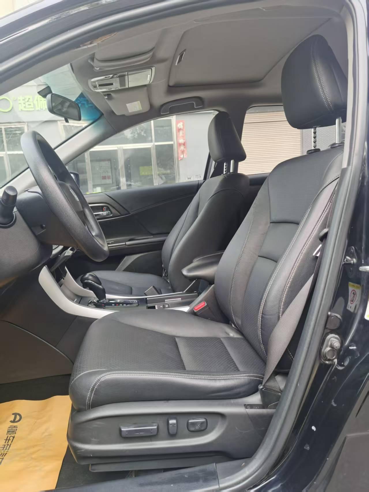 Honda Accord 2014 2.0L EX Luxury