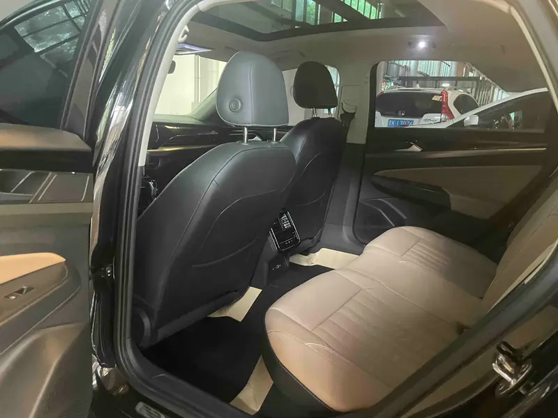 Volkswagen Passat — фото 9