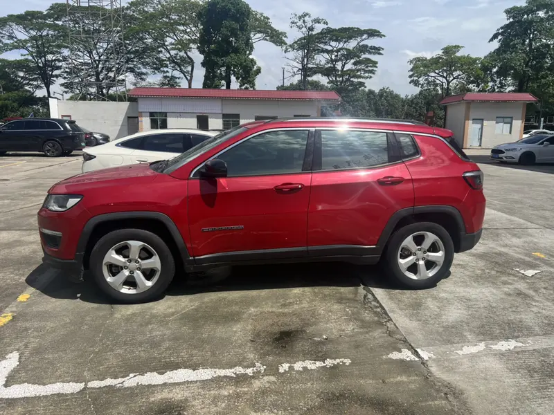 Jeep Compass 200 T AT — фото 3