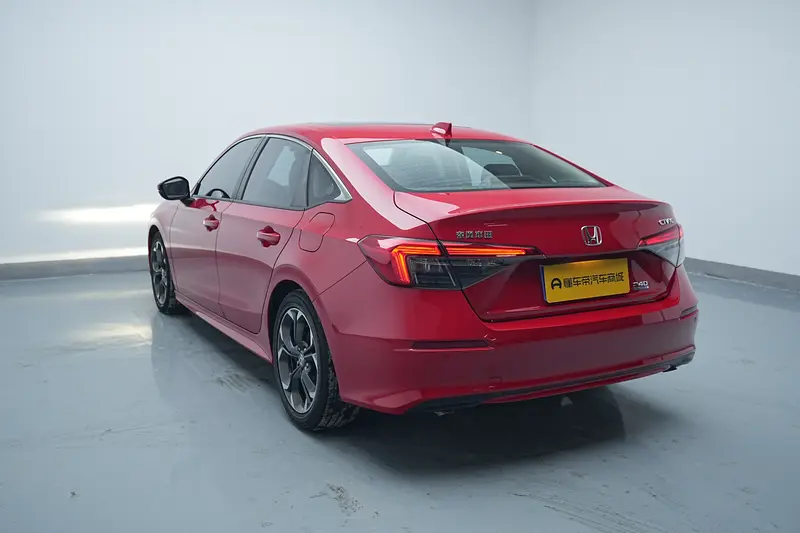 Honda Civic — фото 5