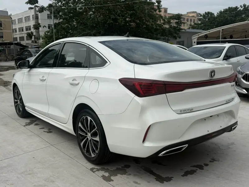 Changan Eado — фото 4