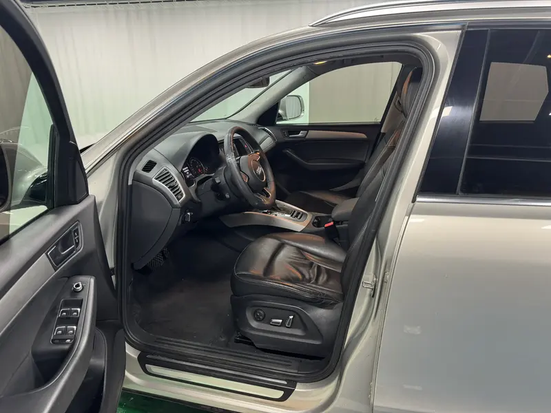 Audi Q5 40 TFSI базовая — фото 17