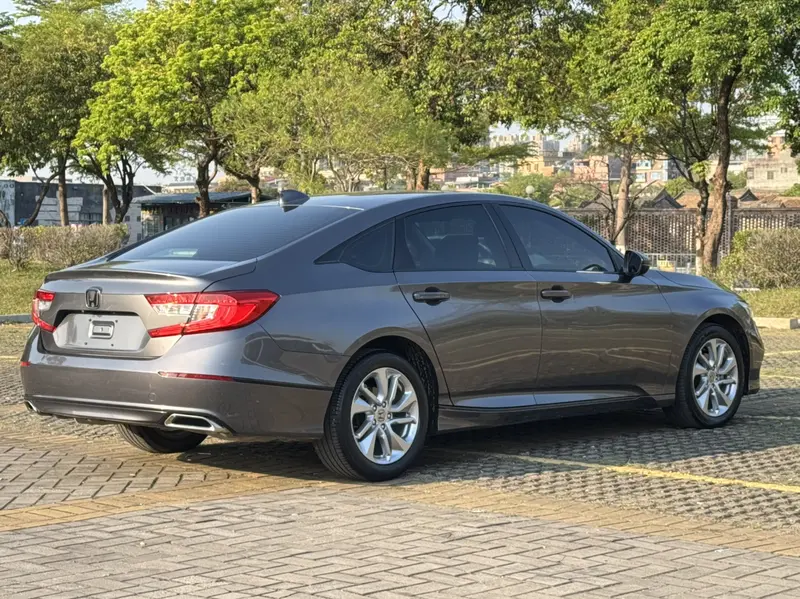 Honda Accord — фото 7