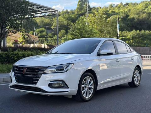 Roewe i5