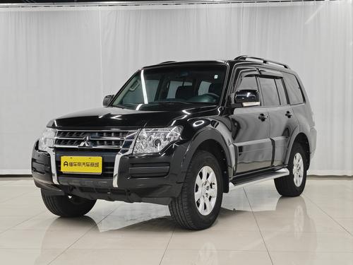 Mitsubishi Pajero (Import)
