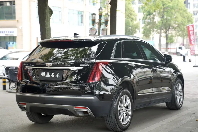 Cadillac XT5 — фото 7
