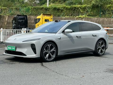 Nio ET5T