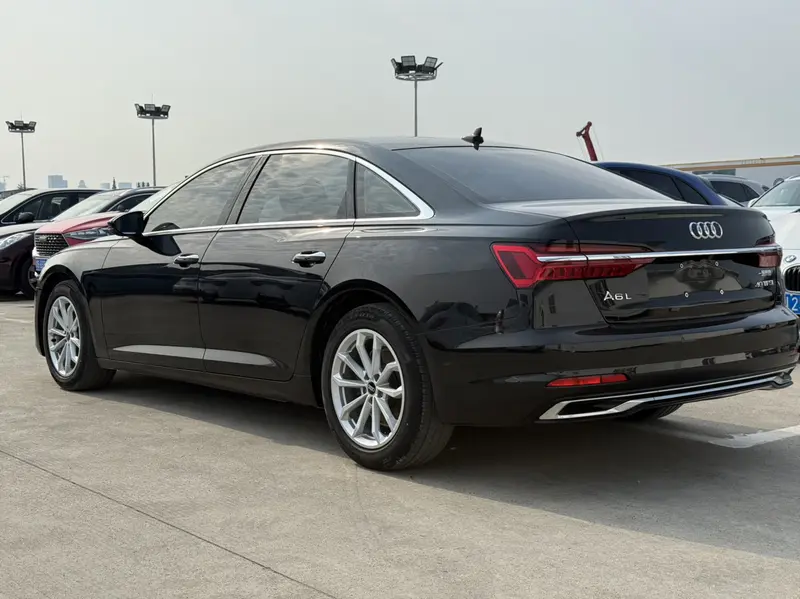 Audi A6L рестайлинг 40 TFSI — фото 3